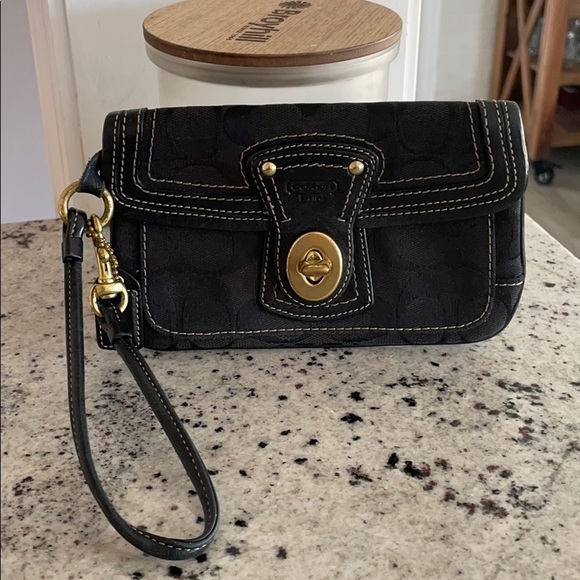 Coach Handbags - Vintage Black Coach Wristlet